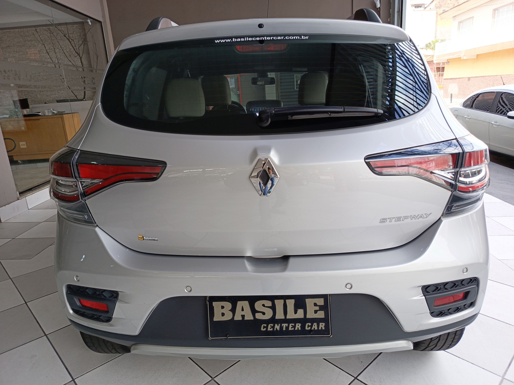 Renault Sandero Prata