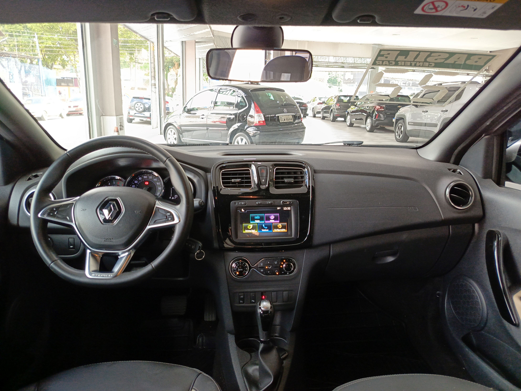 Renault Sandero Prata