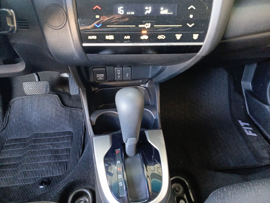 Honda Fit Cinza