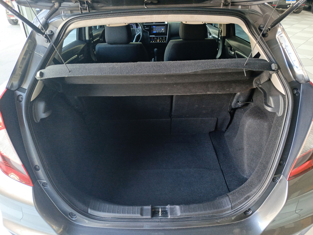 Honda Fit Cinza