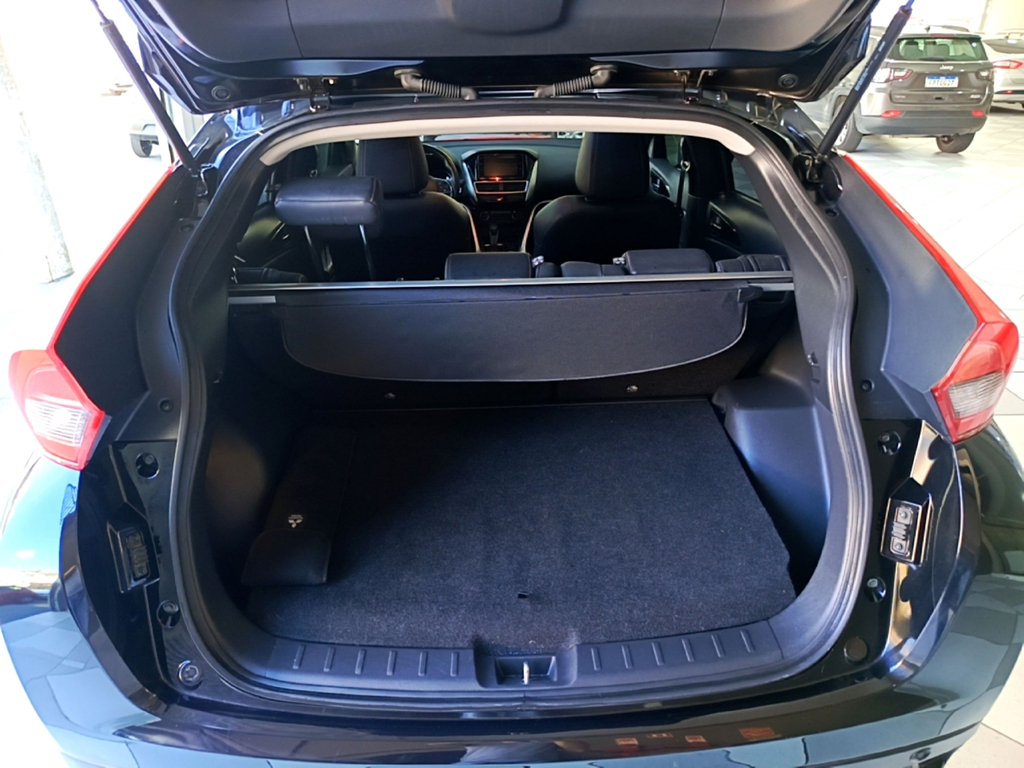 Mitsubishi Eclipse Cross Preto