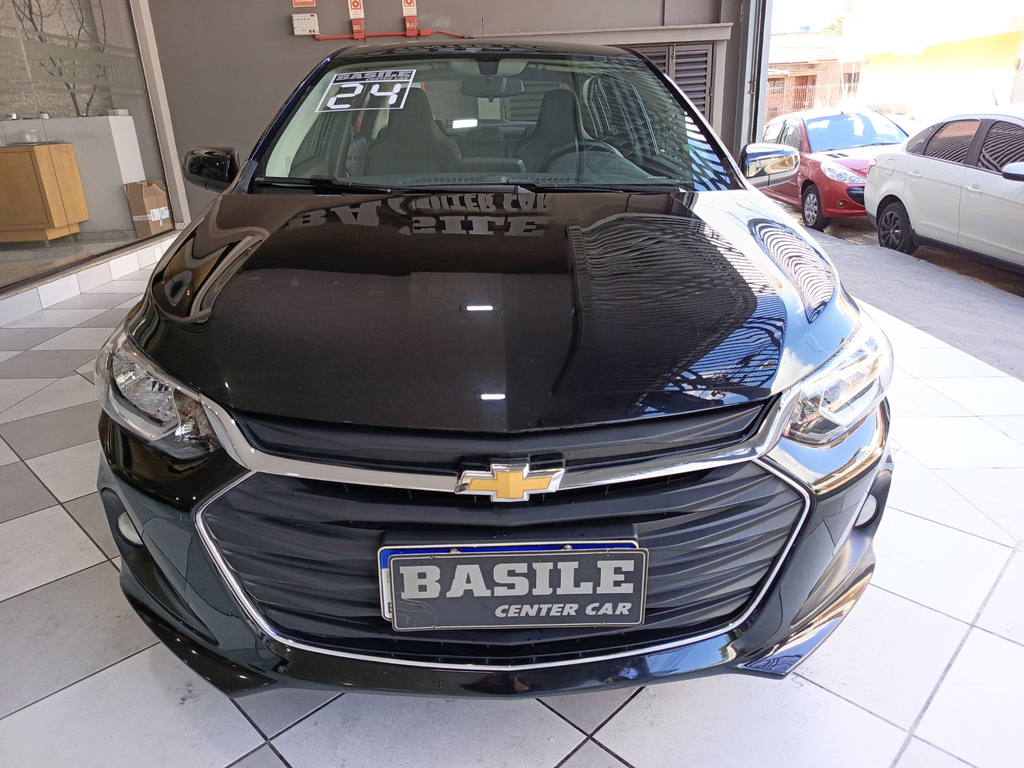 Chevrolet Onix Sedan Preto