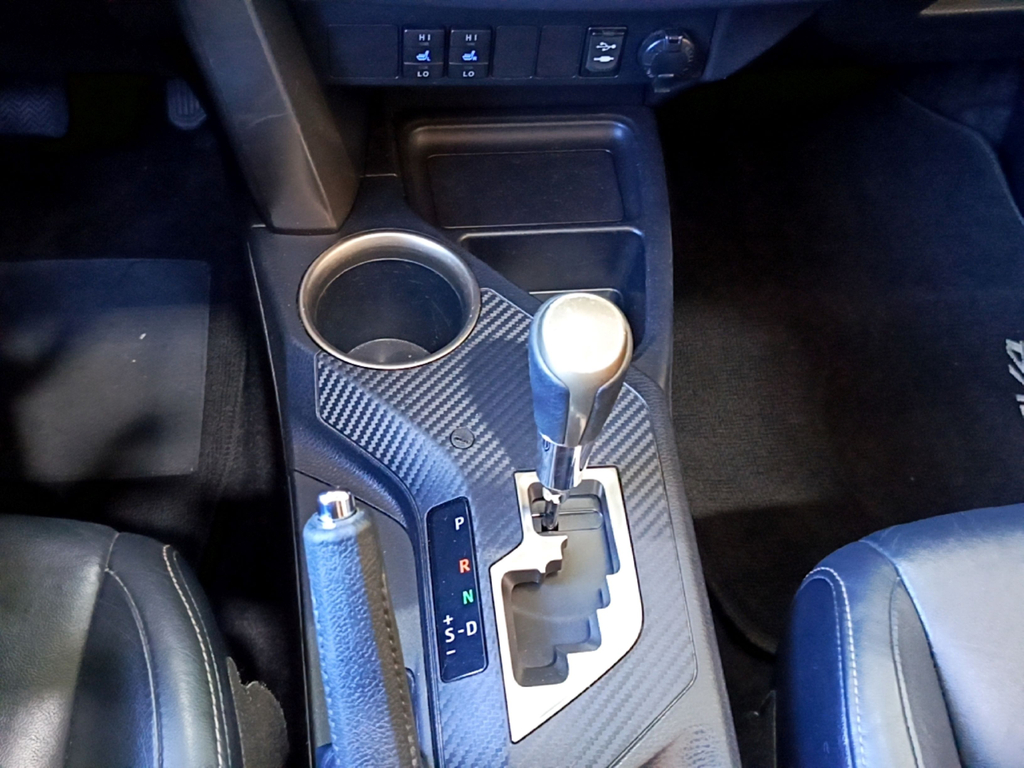 Toyota RAV4 Prata