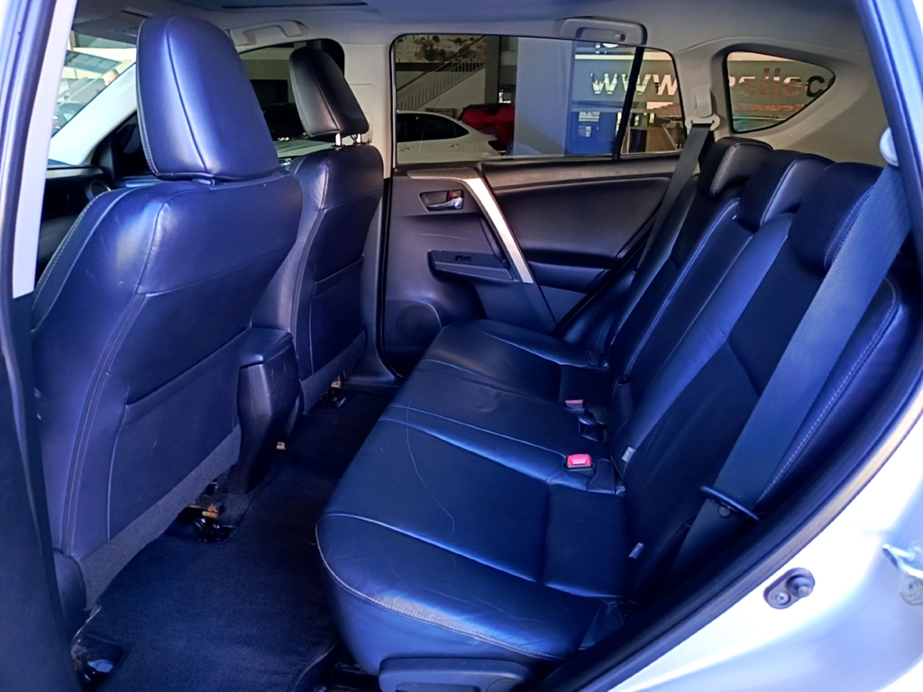 Toyota RAV4 Prata
