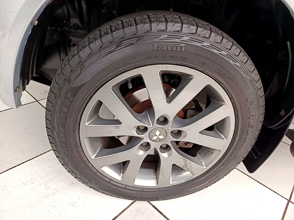 Mitsubishi Pajero TR4 Prata