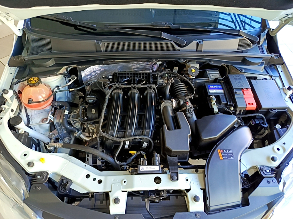 Chevrolet Onix Branco