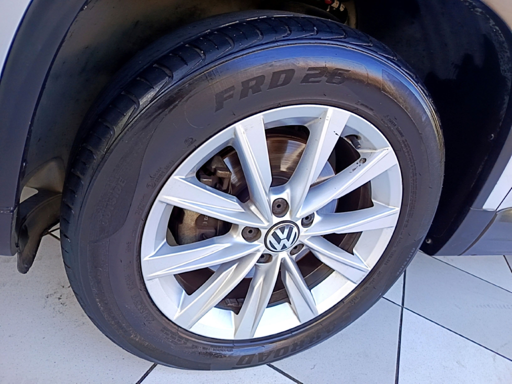 Volkswagen Tiguan Prata