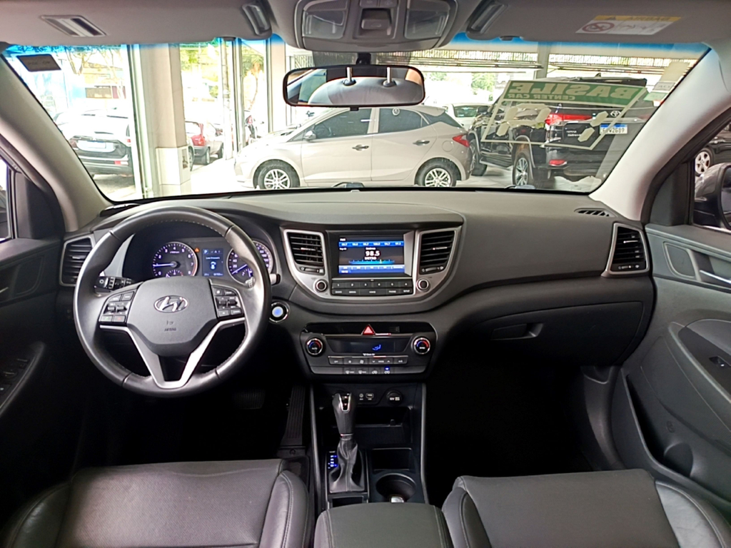 Hyundai Tucson Cinza