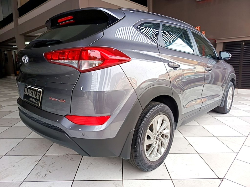 Hyundai Tucson Cinza