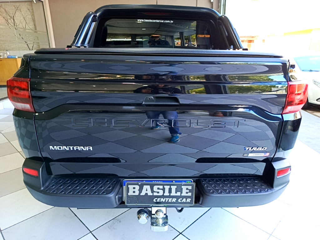 Chevrolet Montana Preto