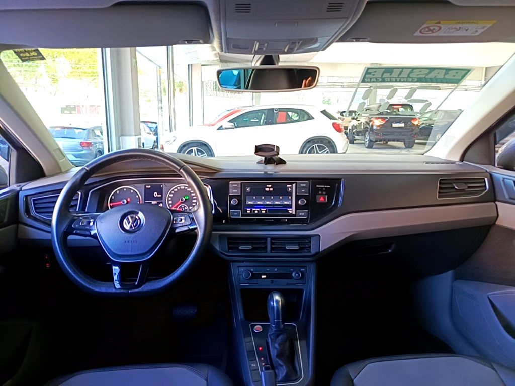 Volkswagen Virtus Cinza