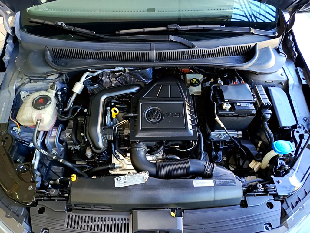 Volkswagen Virtus Cinza
