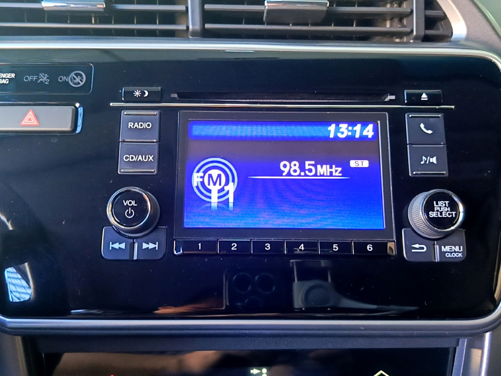 Honda City Cinza