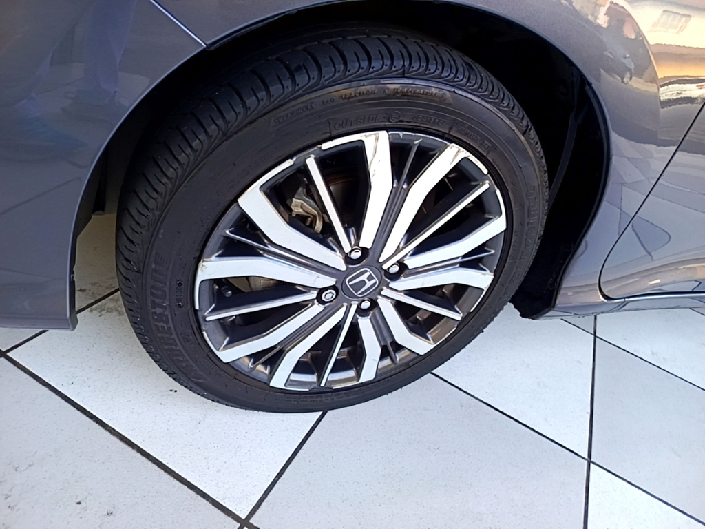 Honda City Cinza