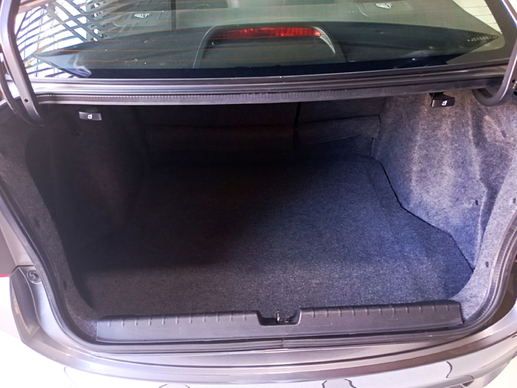 Honda City Cinza
