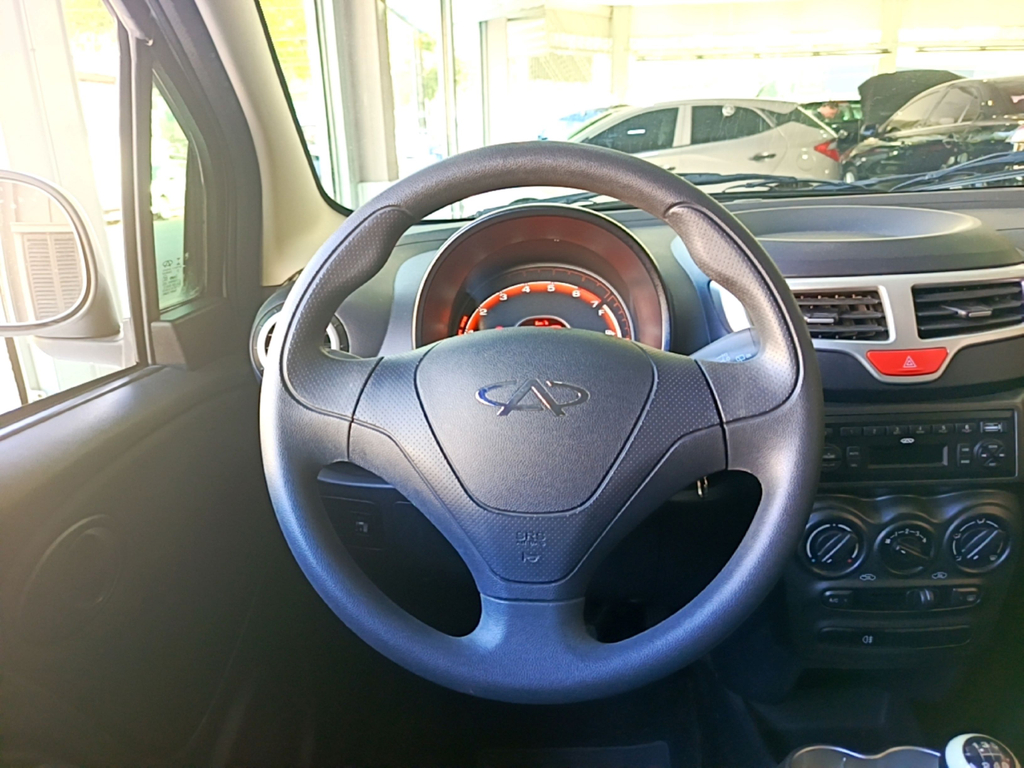 Chery QQ Branco