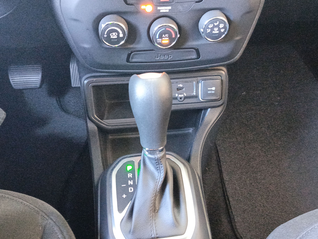 Jeep Renegade Preto