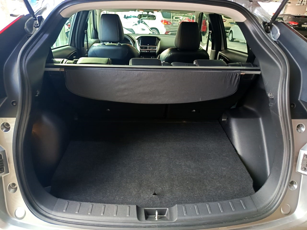 Mitsubishi Eclipse Cross Prata