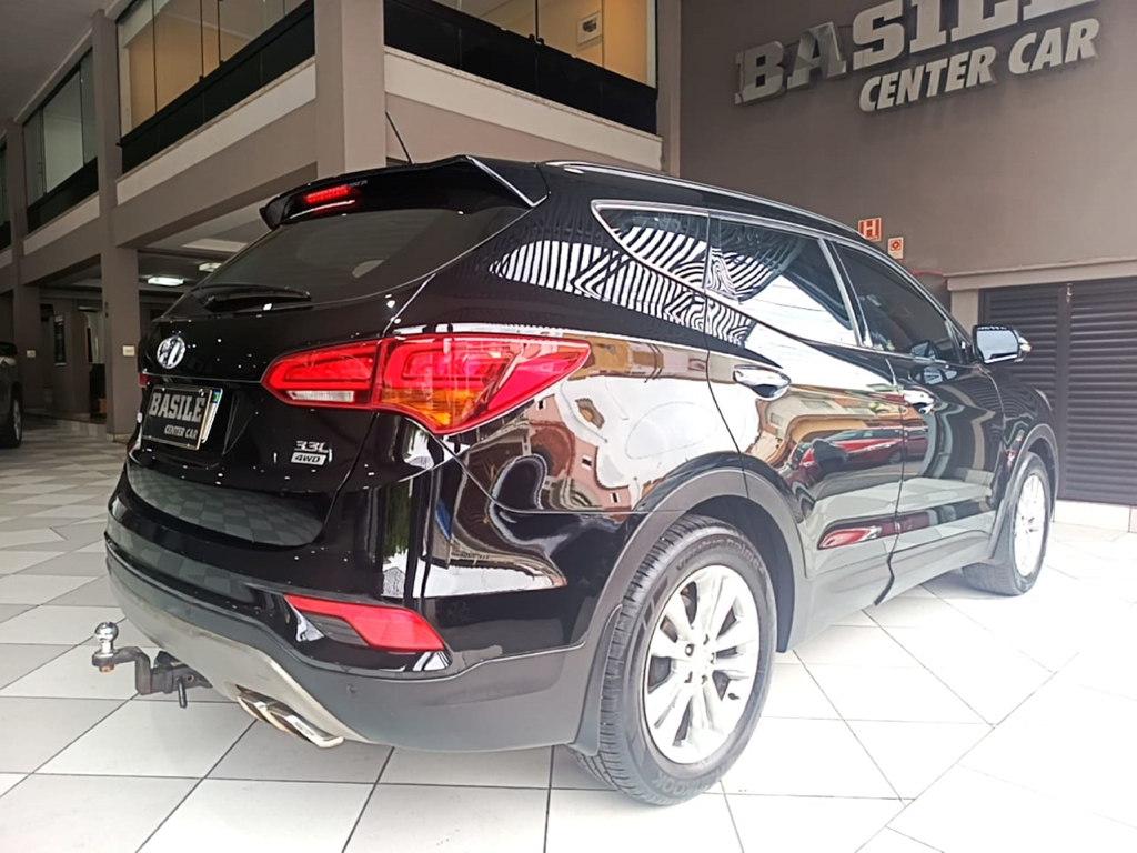 Hyundai Santa Fe Preto