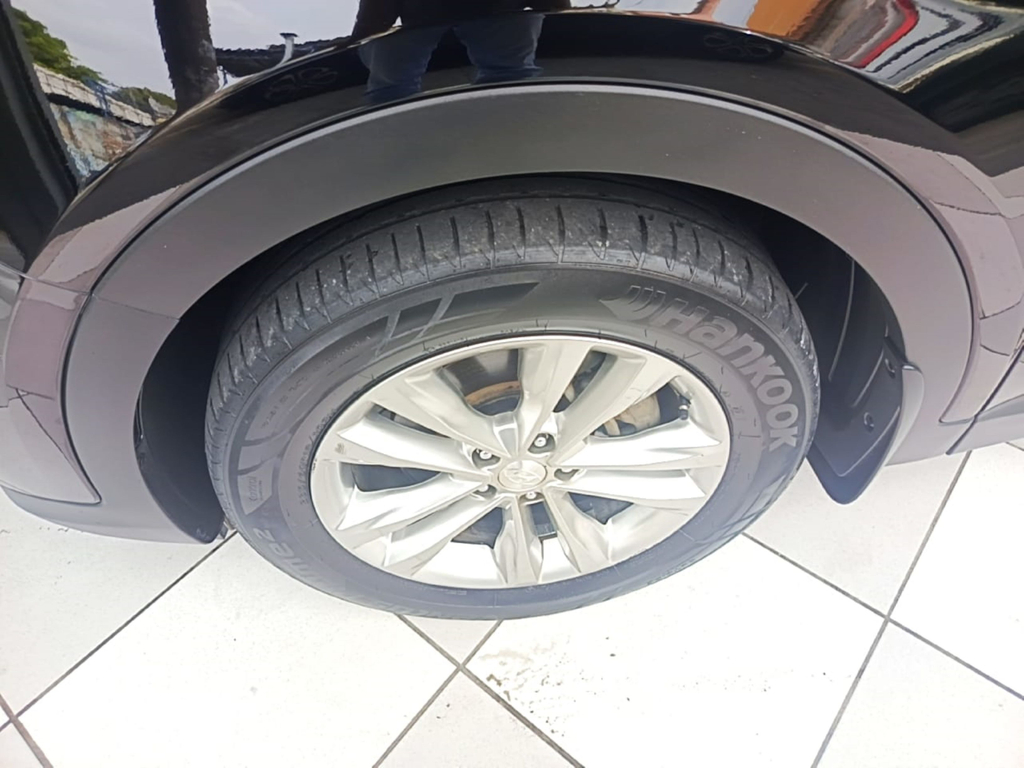 Hyundai Santa Fe Preto