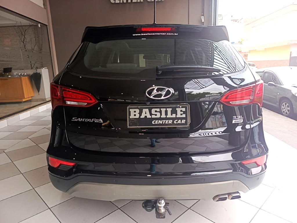 Hyundai Santa Fe Preto