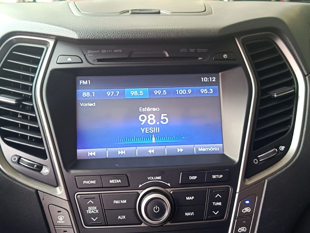 Hyundai Santa Fe Preto