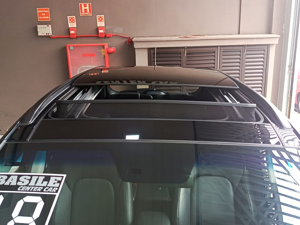 Hyundai Santa Fe Preto