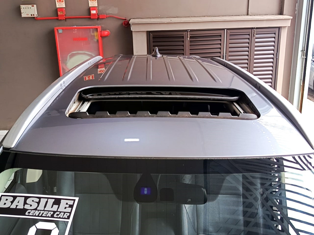 Mitsubishi Outlander Cinza