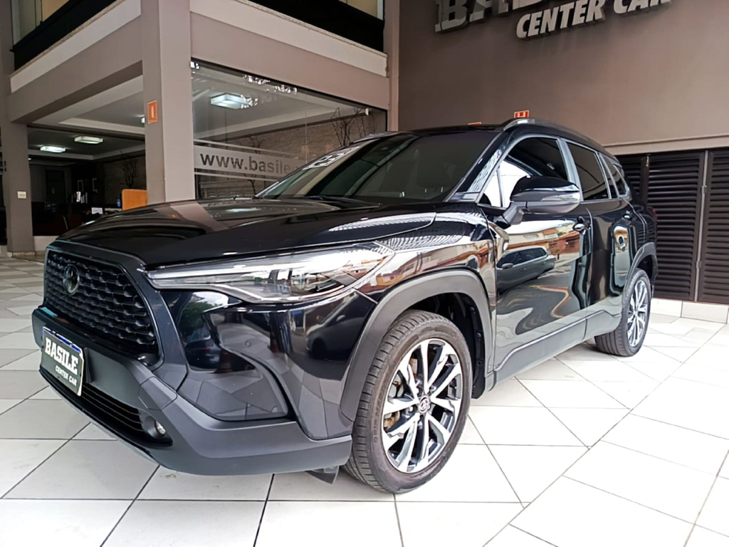 Toyota Corolla Cross Preto