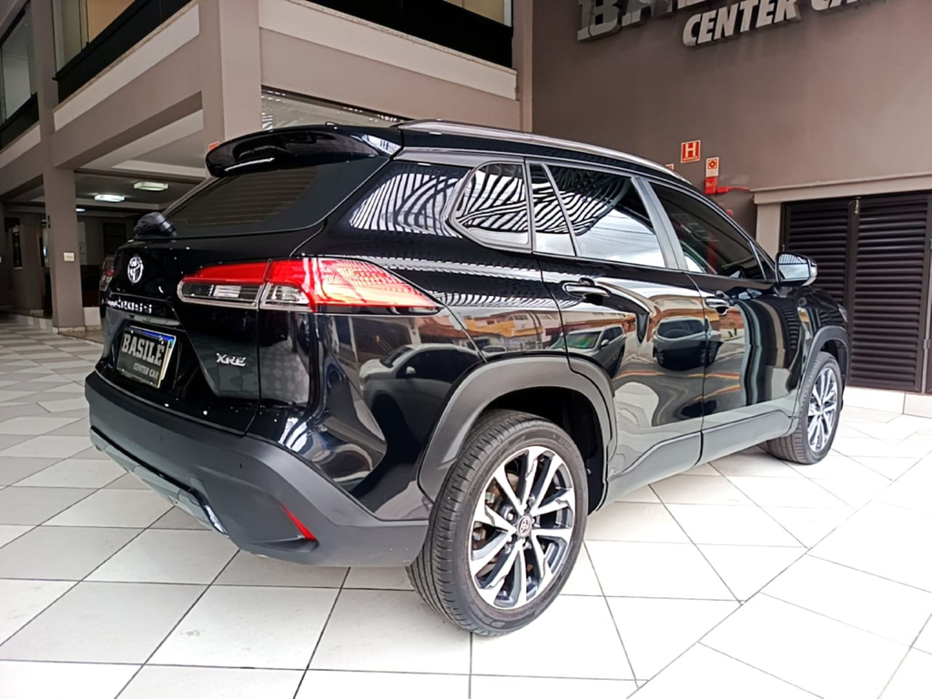 Toyota Corolla Cross Preto