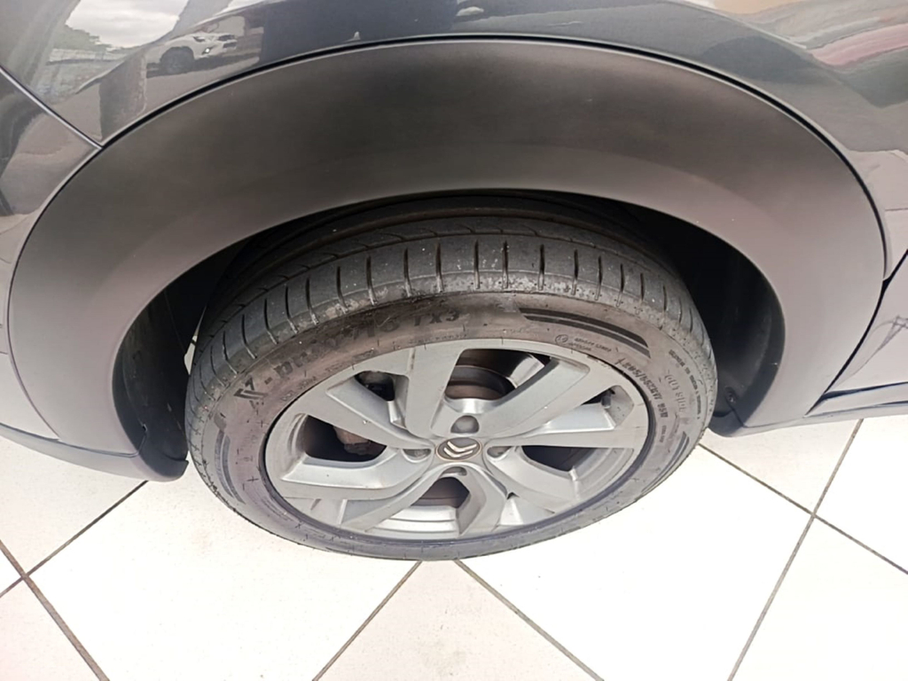 Citroen C4 Cactus Cinza