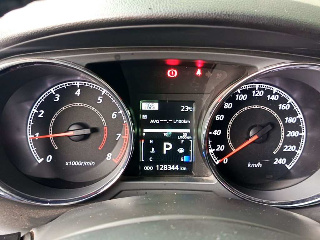 Mitsubishi ASX Prata