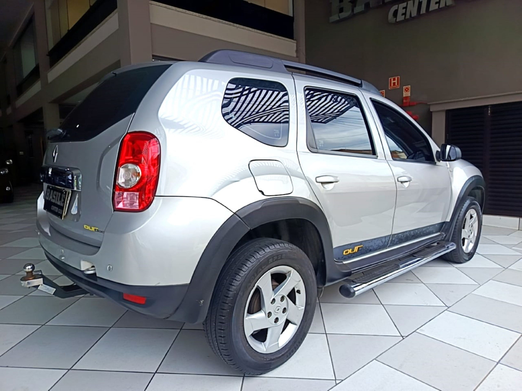 Renault Duster Prata