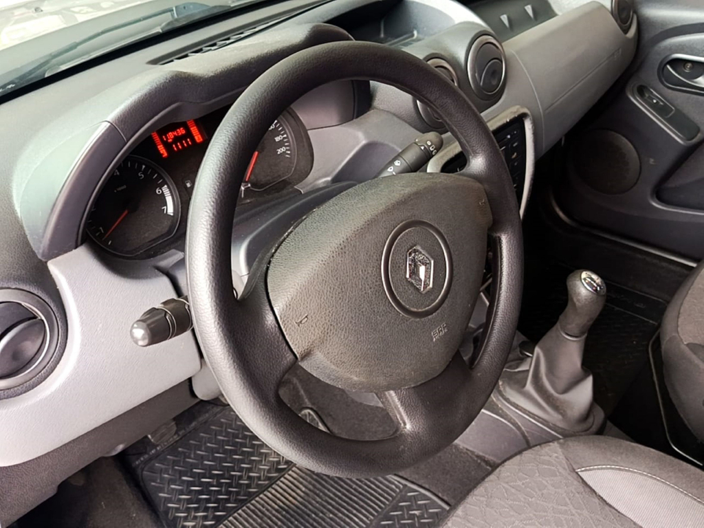 Renault Duster Prata
