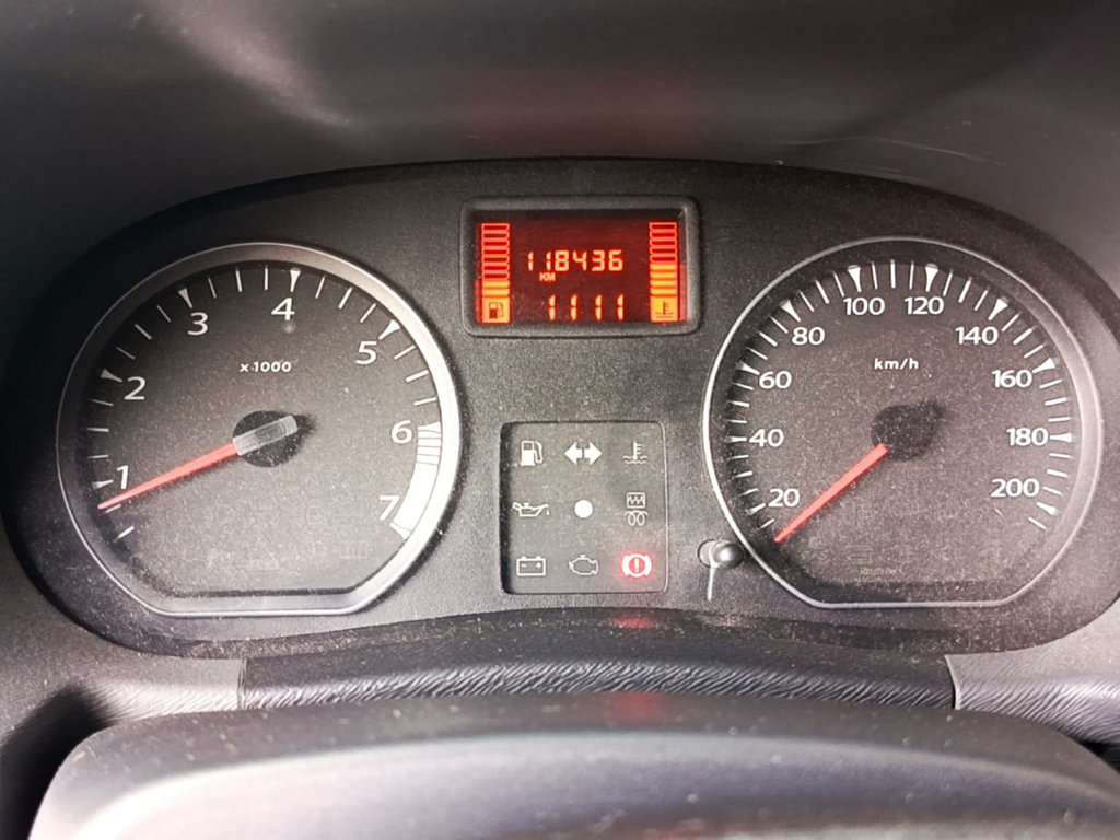 Renault Duster Prata