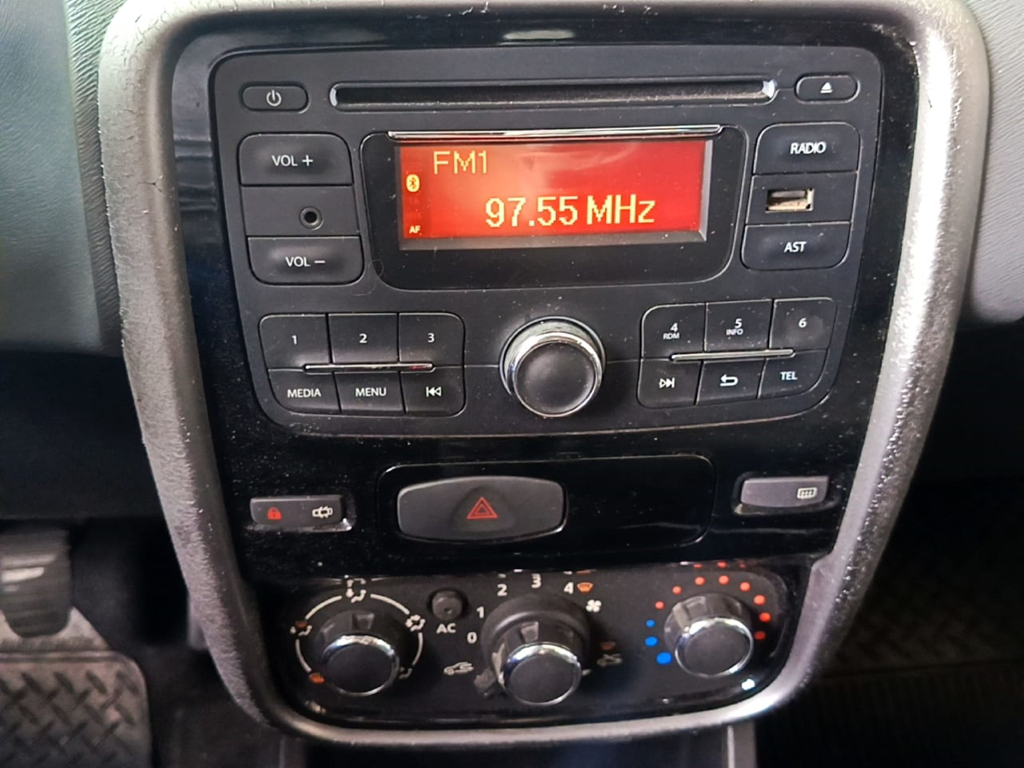 Renault Duster Prata