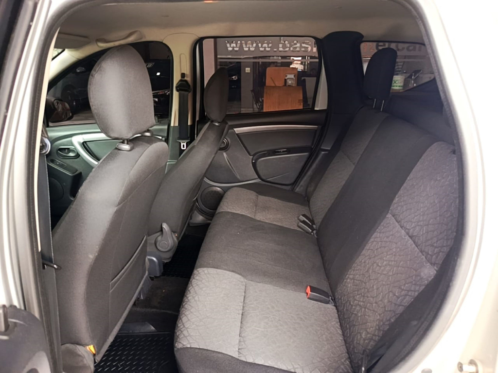 Renault Duster Prata