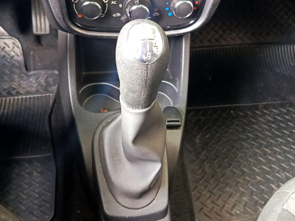 Renault Duster Prata