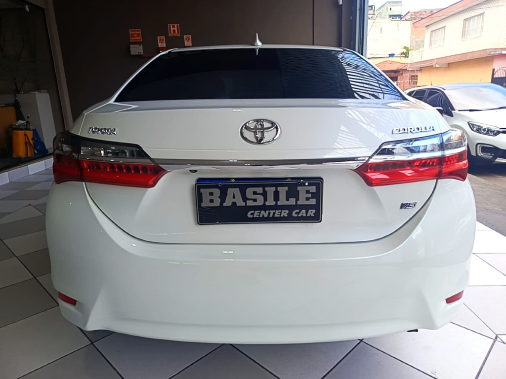 Toyota Corolla Branco