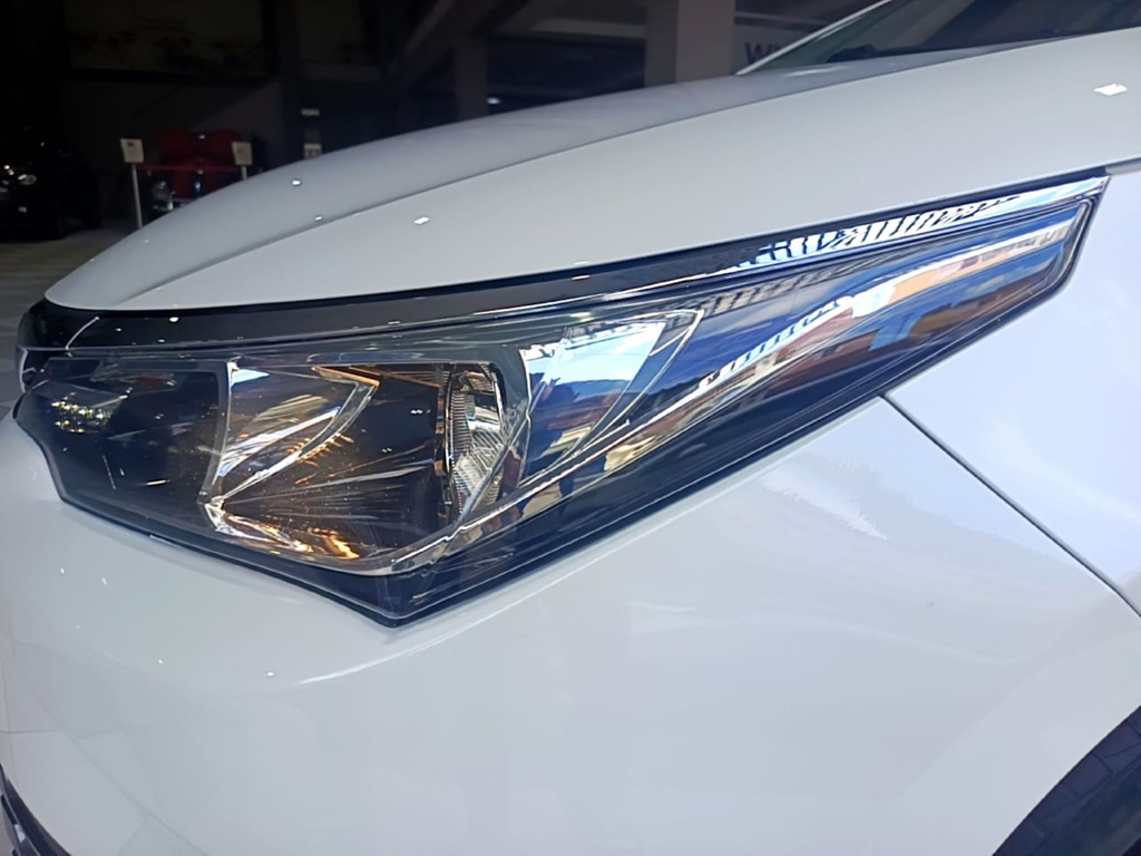 Toyota Corolla Branco