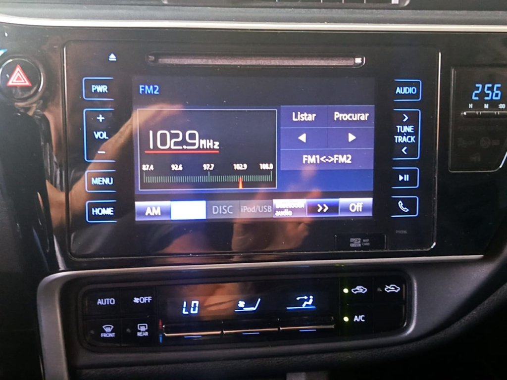Toyota Corolla Branco