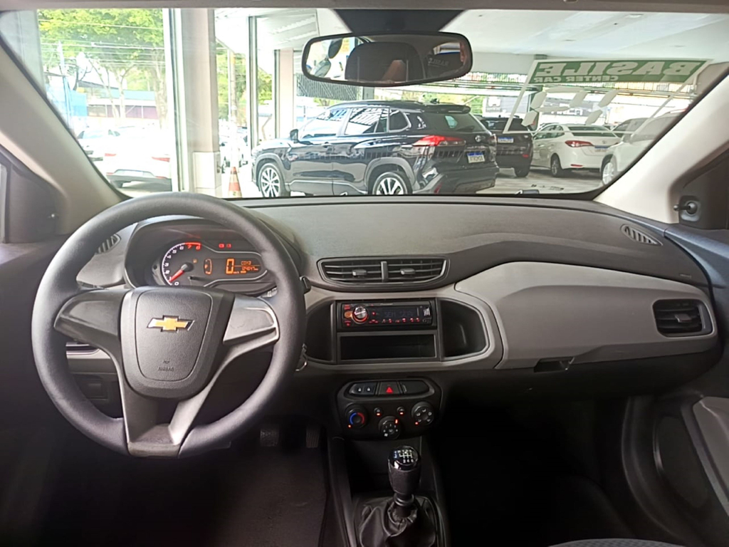 Chevrolet Onix Cinza