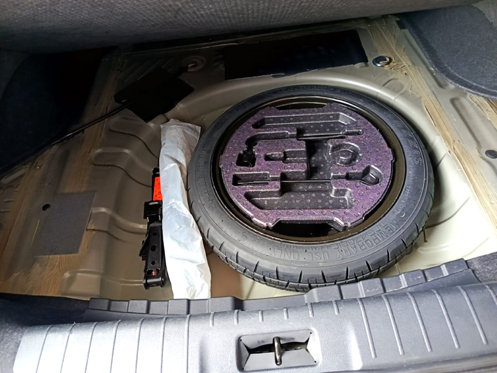 Nissan Sentra Preto