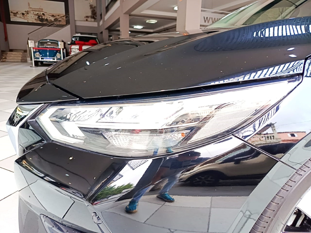 Nissan Sentra Preto