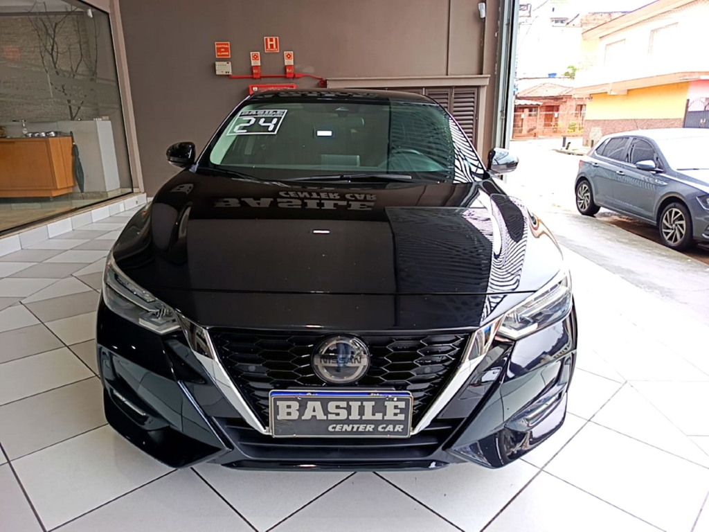 Nissan Sentra Preto
