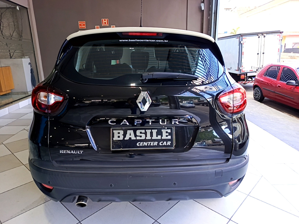 Renault Captur Preto
