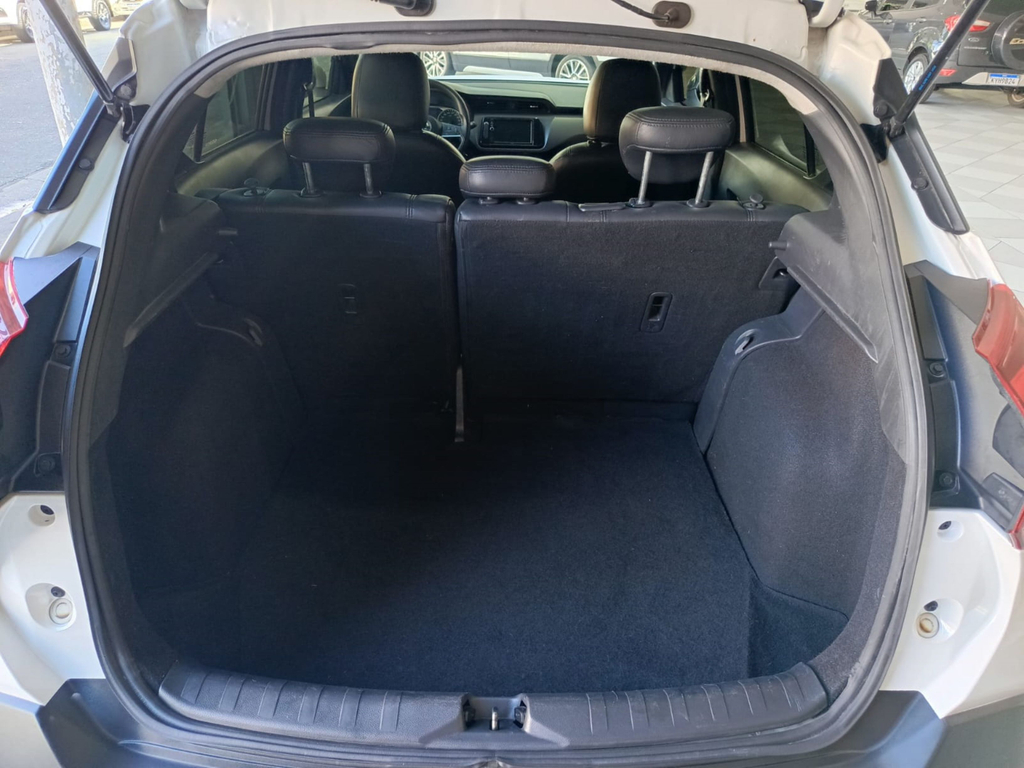 Nissan Kicks Branco