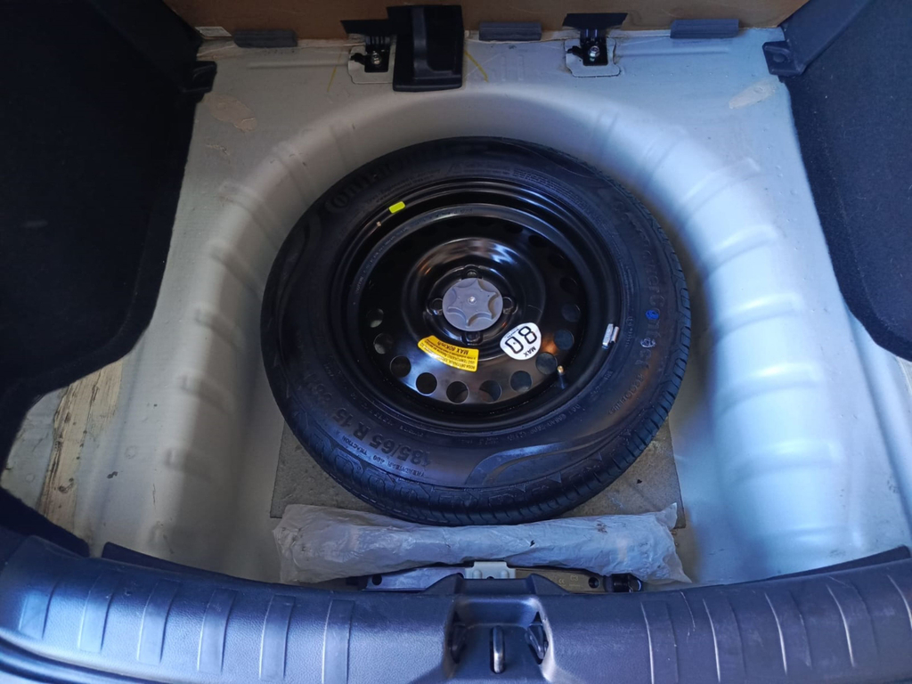 Nissan Kicks Branco