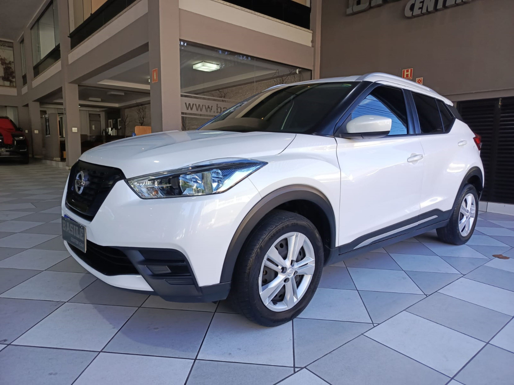 Nissan Kicks Branco