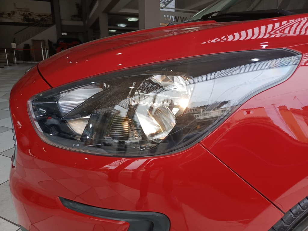 Ford Ka Hatch Vermelho